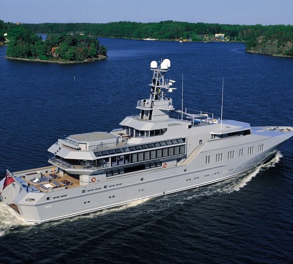 skat yacht charter